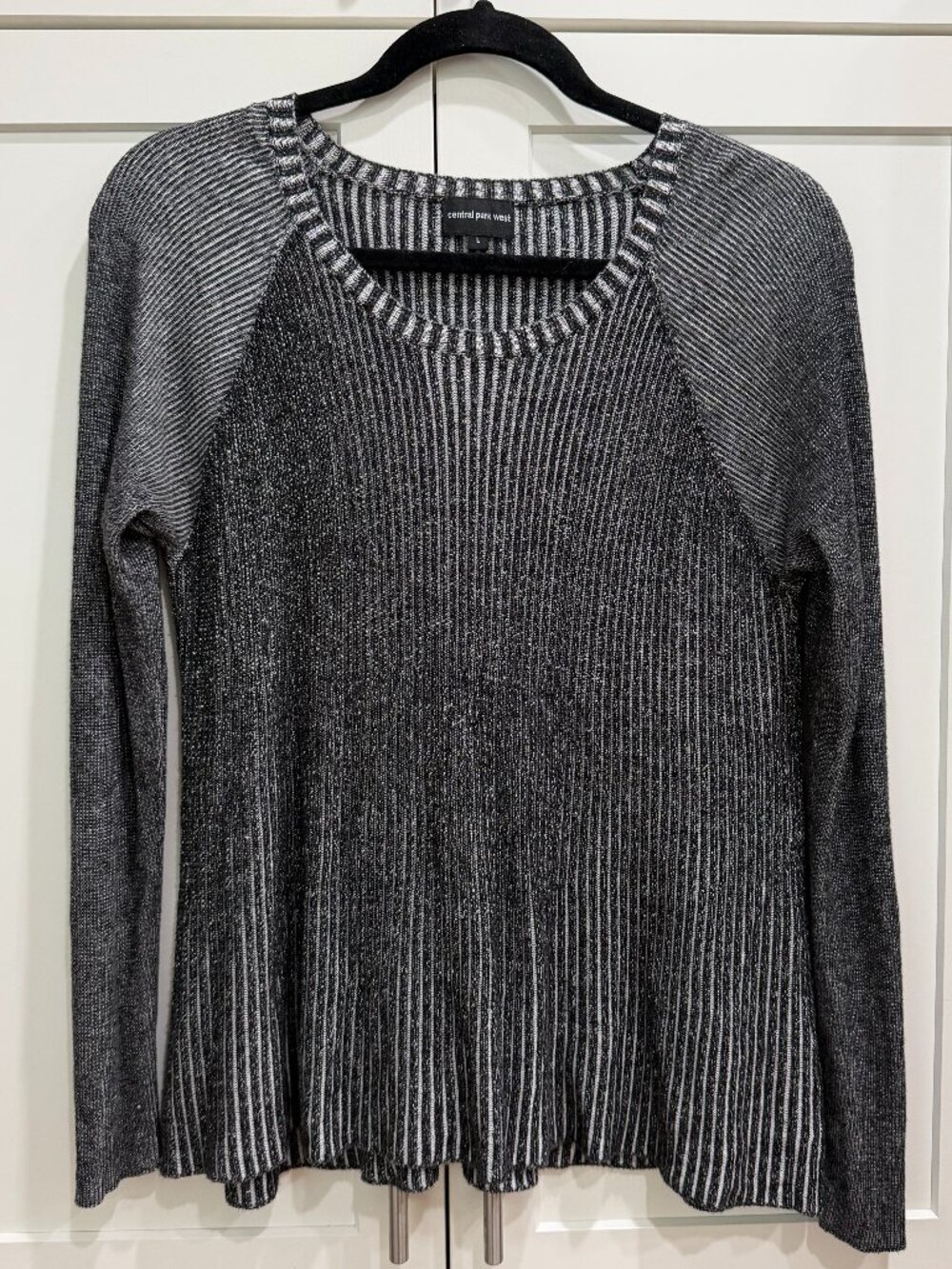 Central Park West Women's Scoop Neck Sweater, Long Sleeve, L, Black & White